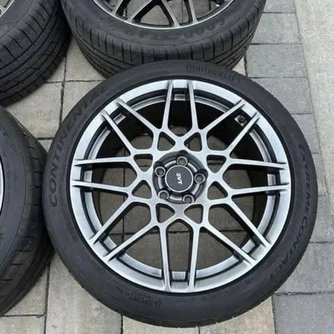 OEM Ford Shelby GT500 SVT wheels and tires for 2005-2014 Ford Mustang S197 with 255/40ZR18 tires