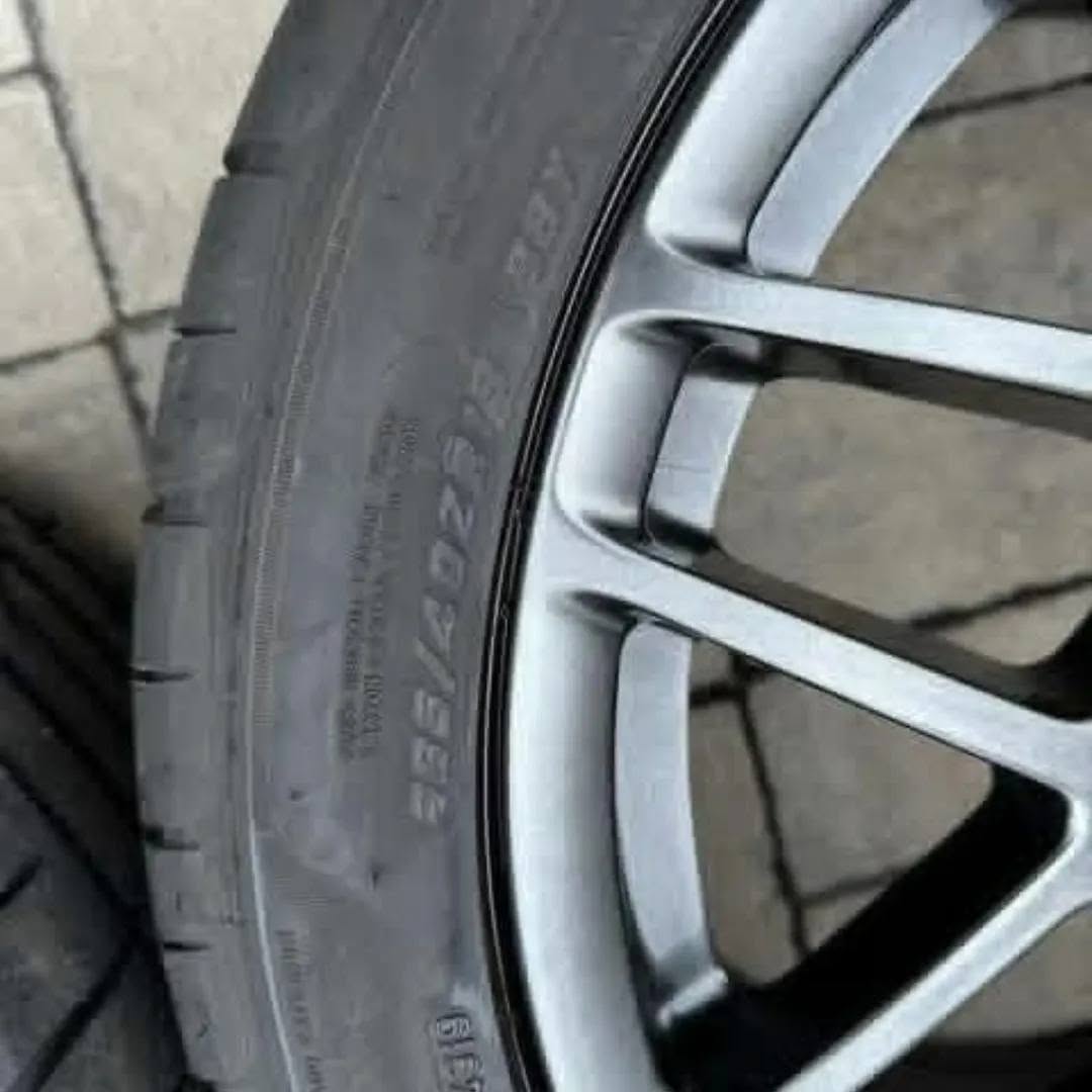 OEM Ford Shelby GT500 SVT wheels and tires for 2005-2014 Ford Mustang S197 with 255/40ZR18 tires